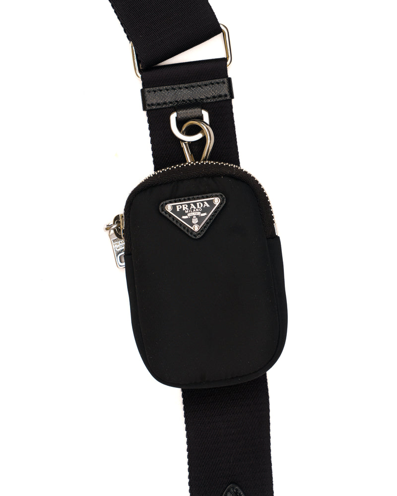 Prada Re-Edition 2005 Shoulder Bag thumbnail