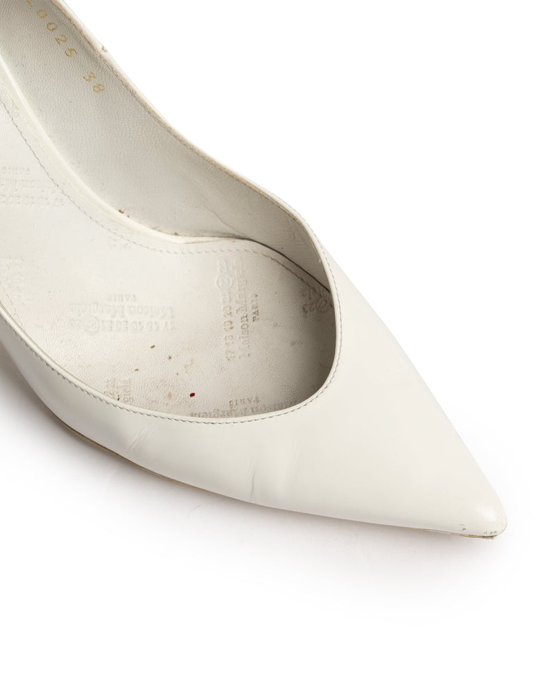 Maison Margiela humpbacked white leather pump heels thumbnail