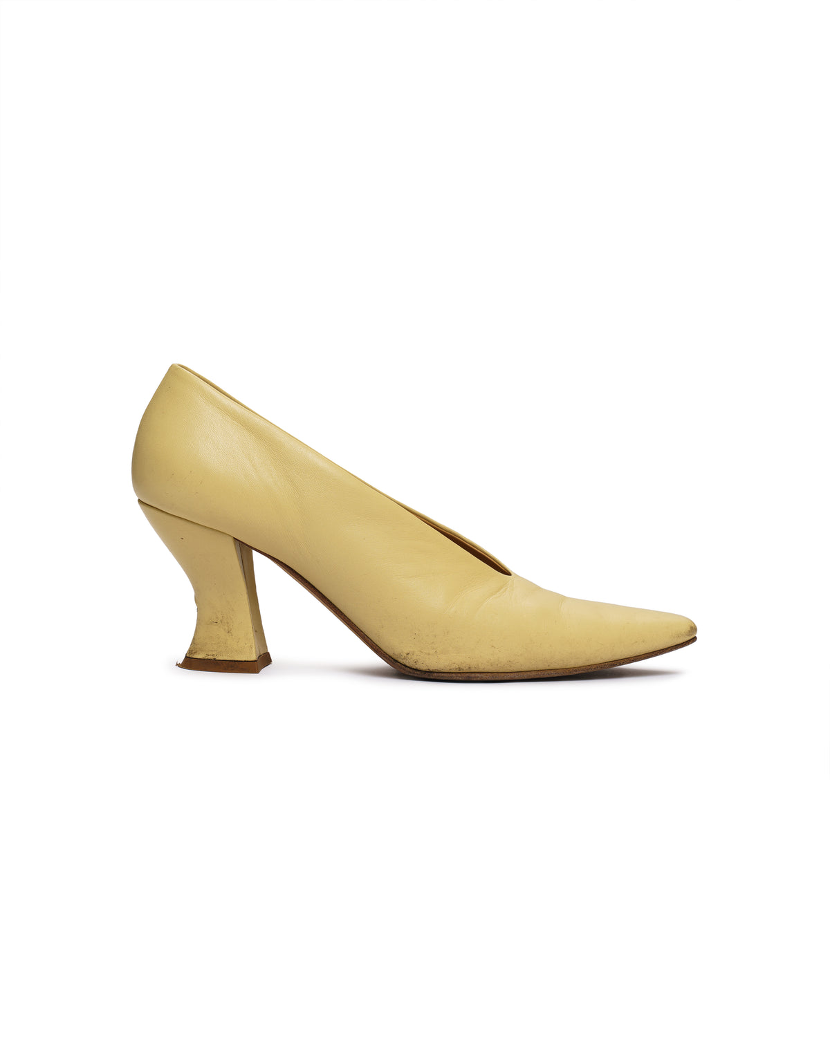 Bottega Veneta Almond Pumps Butter Champagne Nappa