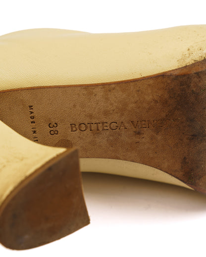 Bottega Veneta Almond Pumps Butter Champagne Nappa