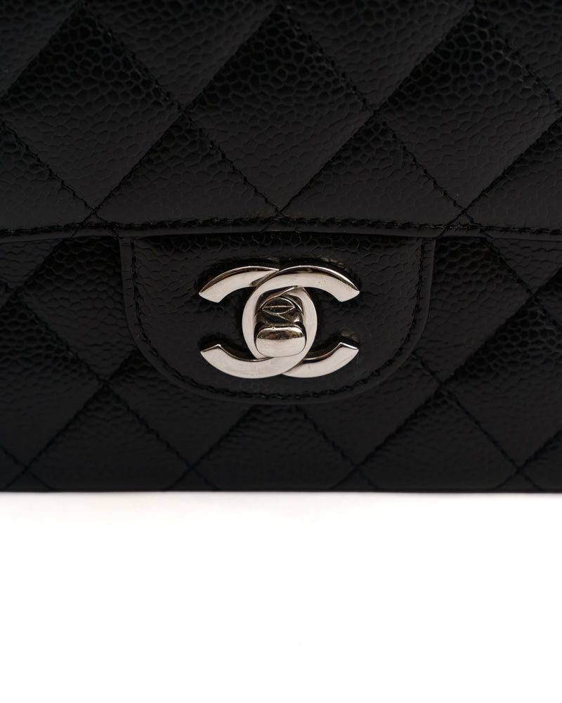 Chanel Medium Classic Flap Black Caviar thumbnail