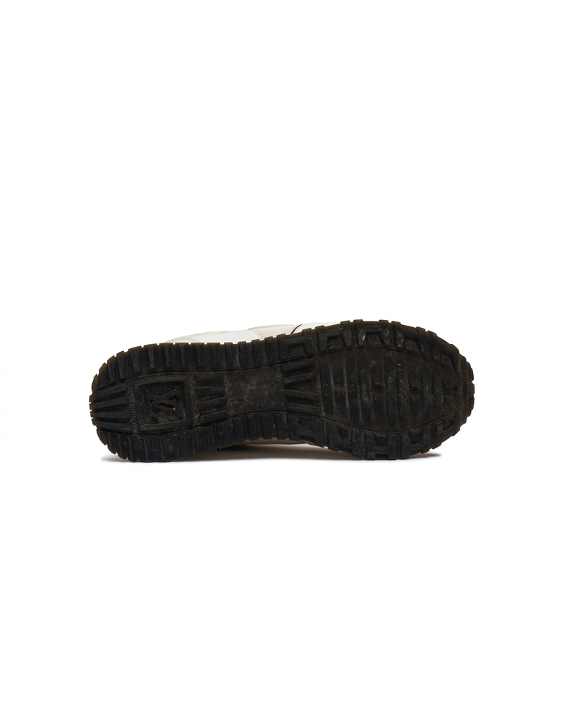 Louis Vuitton Run Away Sneaker White Monogram thumbnail