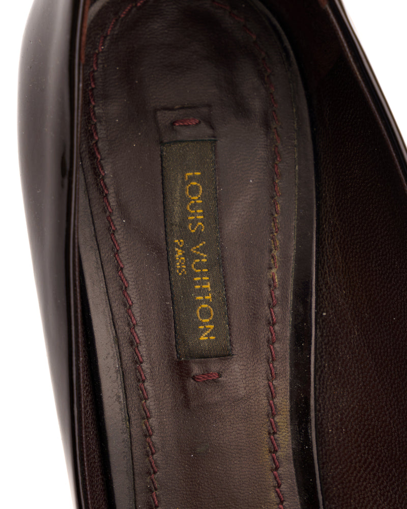 Louis Vuitton Oh Really! Padlock Pumps Burgundy thumbnail