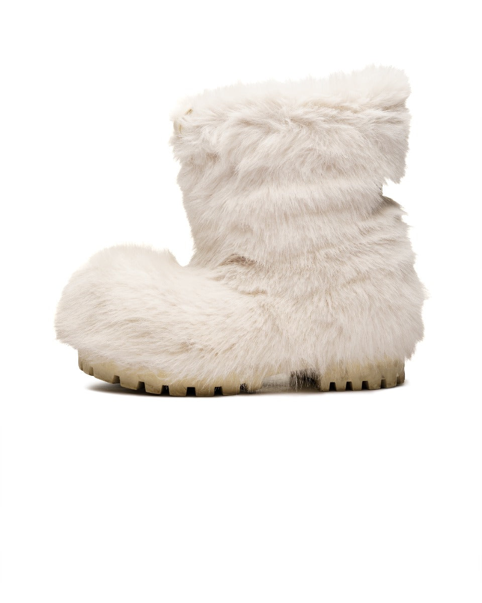 Balenciaga Alaska faux fur snow boots