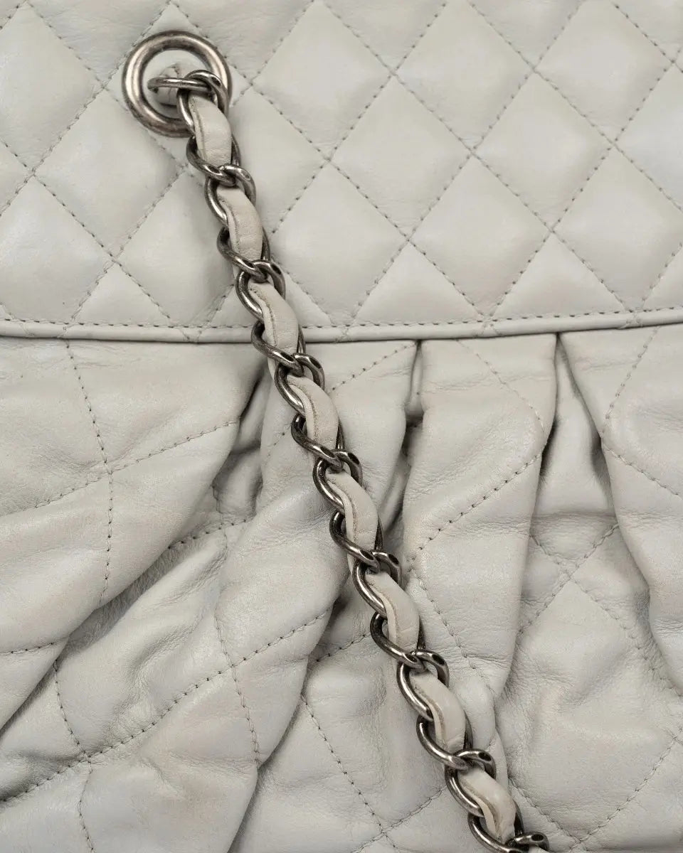Chanel Chic Frame quilted light grey bag