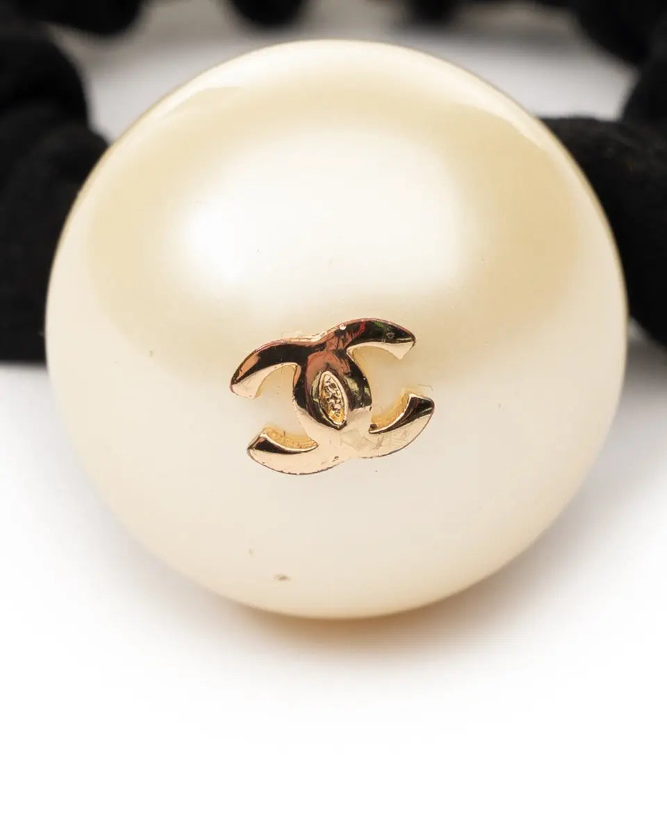 Chanel Jumbo Faux Pearl hair scrunchie