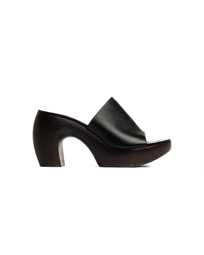 Givenchy G Clog leather mules - 39 Givenchy