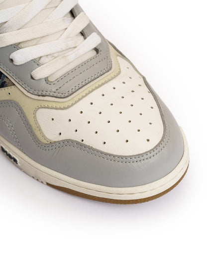 Dior B27 mid-top sneakers detail 2