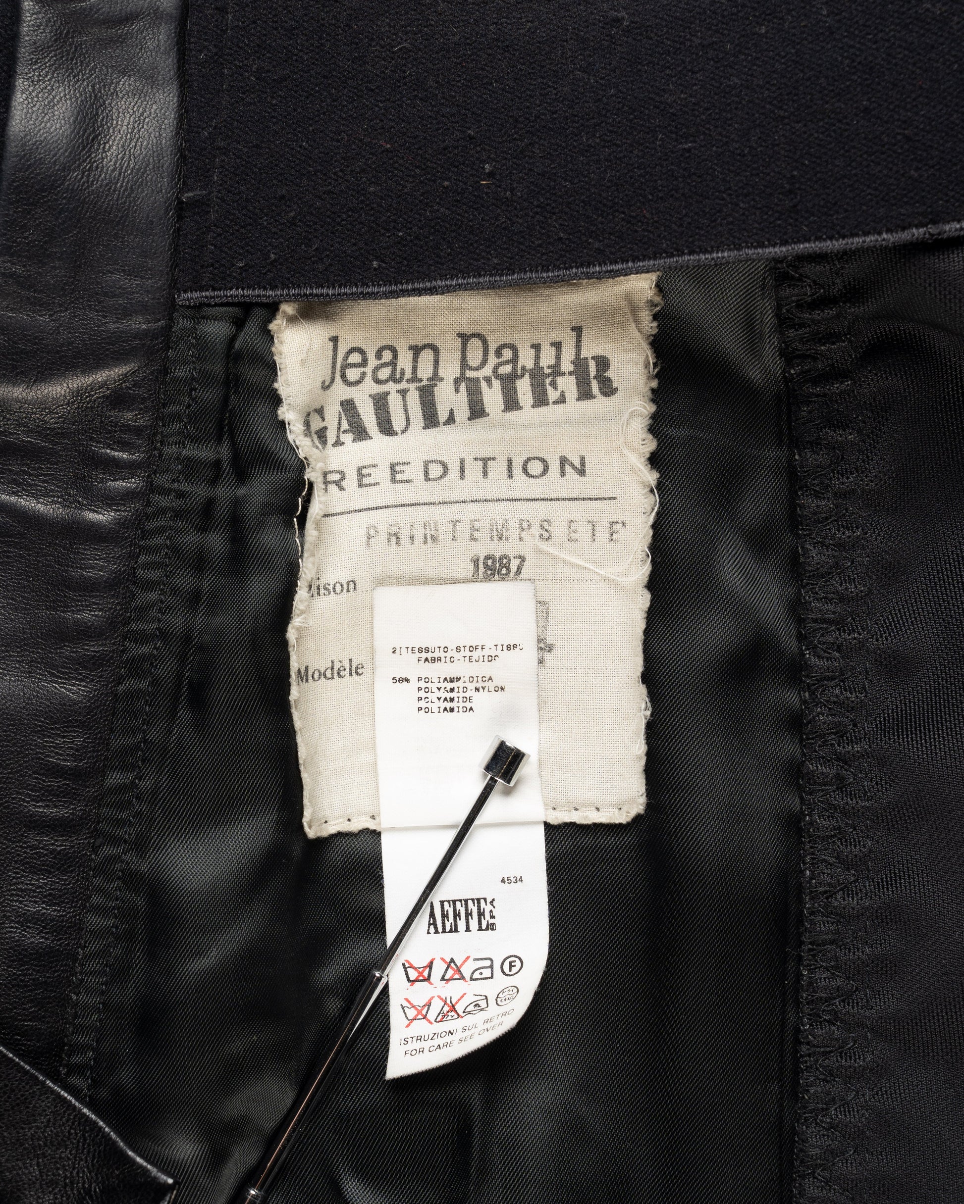 Jean Paul Gaultier Re-edition Printemps-été 1987 leather panelled mini skirt Jean