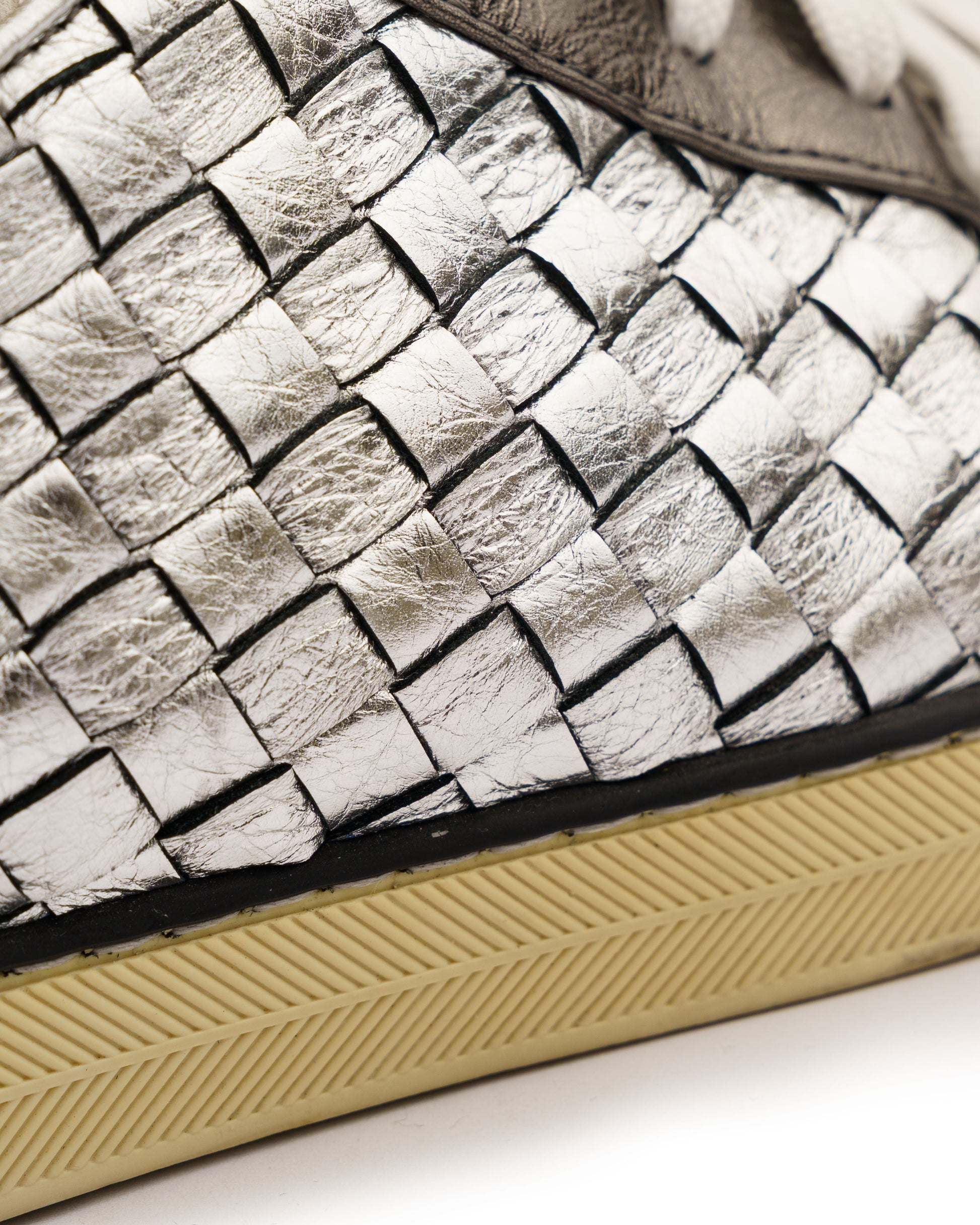 BOTTEGA VENETA SILVER SNEAKERS image