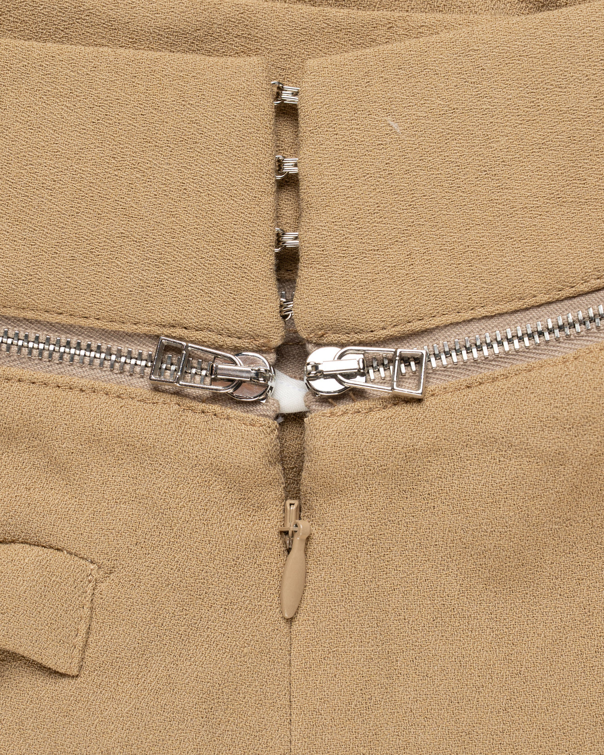 Jacquemus Le Papier "La Jupe Bodri" beige midi skirt
