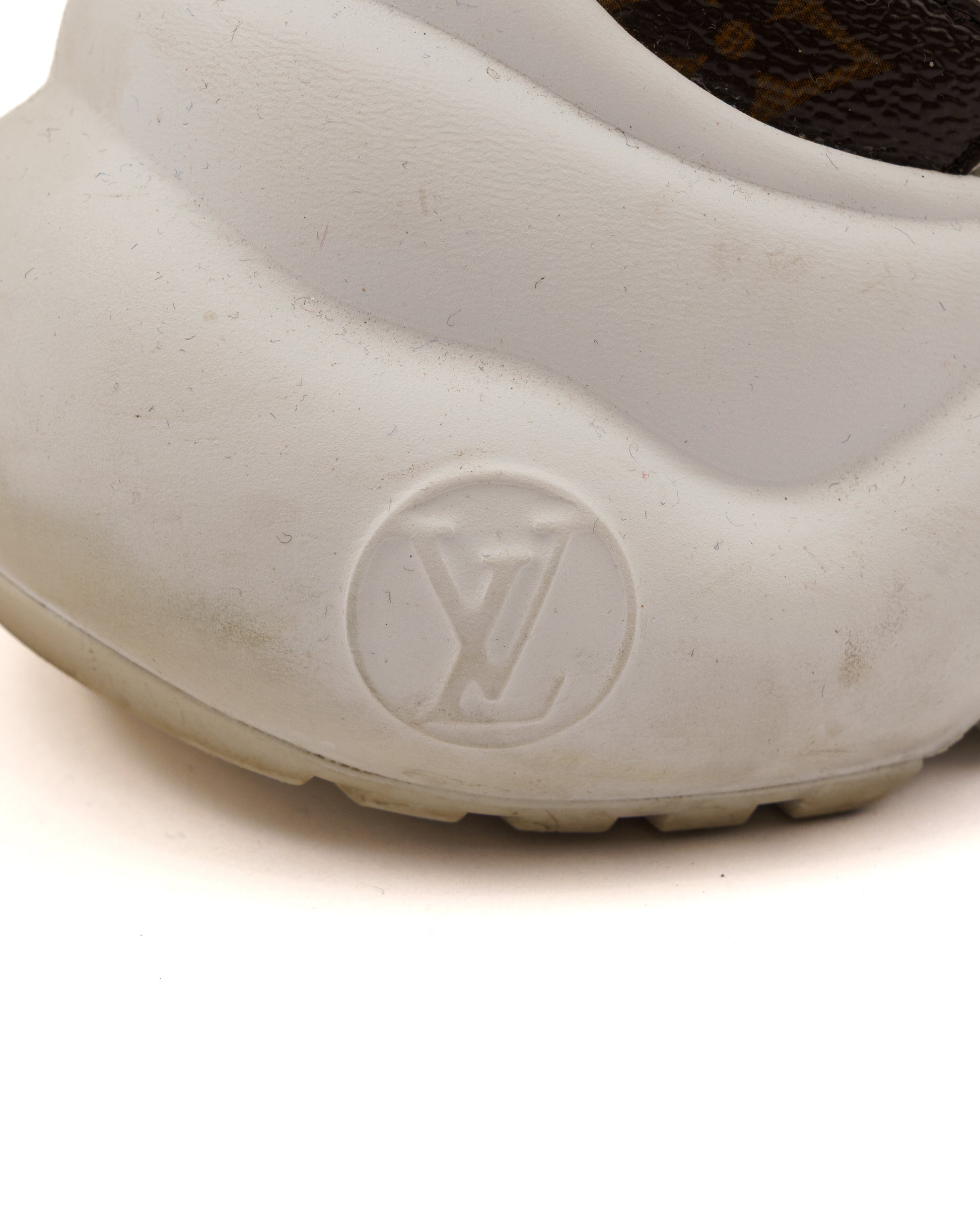 LV ARCHLIGHT SNEAKERS WHITE image