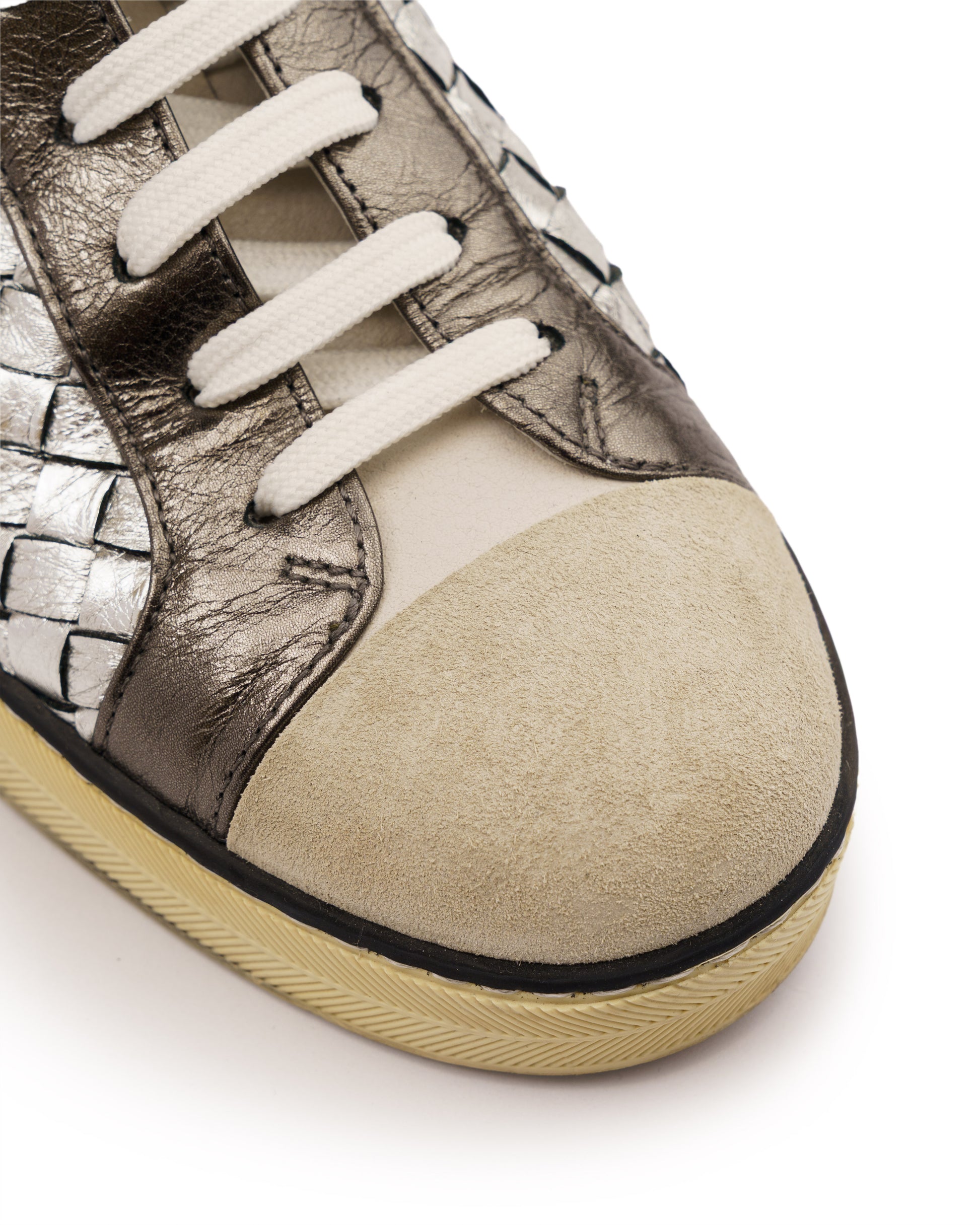 BOTTEGA VENETA SILVER SNEAKERS image