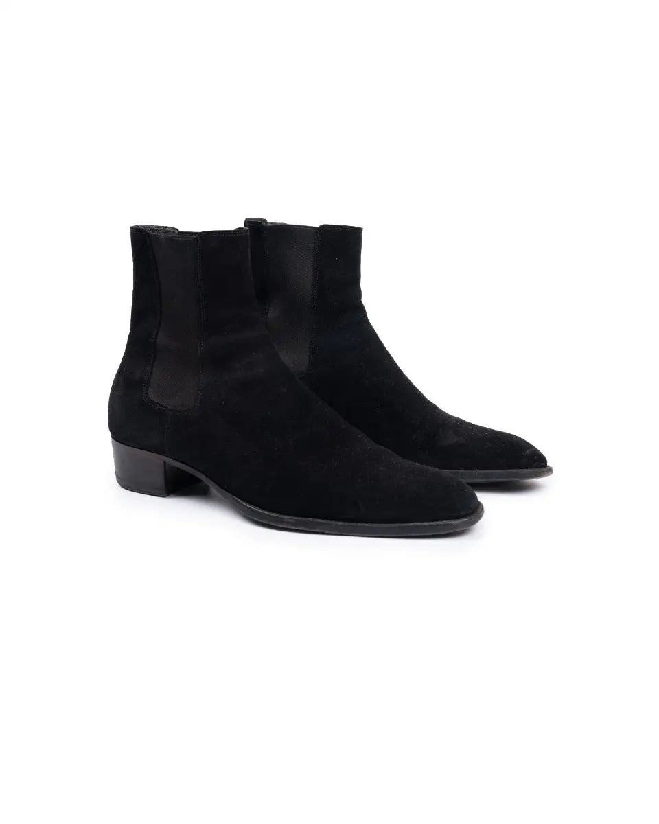 Saint Laurent Wyatt Chelsea suede black boots
