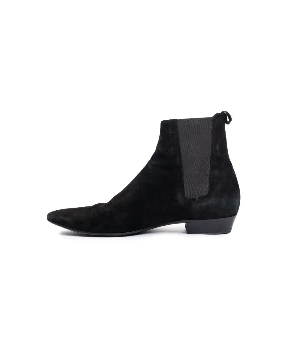 Saint Laurent Wyatt Chelsea suede black boots